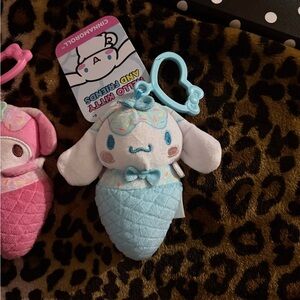 hello kitty and friends keychains